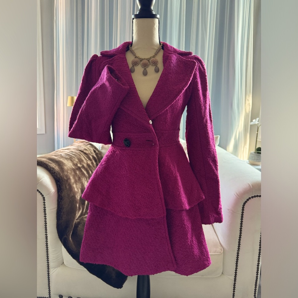 Beautiful vintage inspired coat